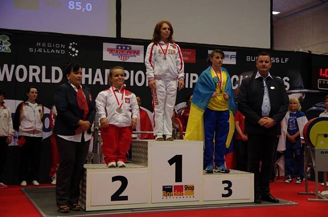Чемпионат мира по жиму лежа женщины до 47 кг Чемпионат мира по жиму лежа женщины до 47 кг